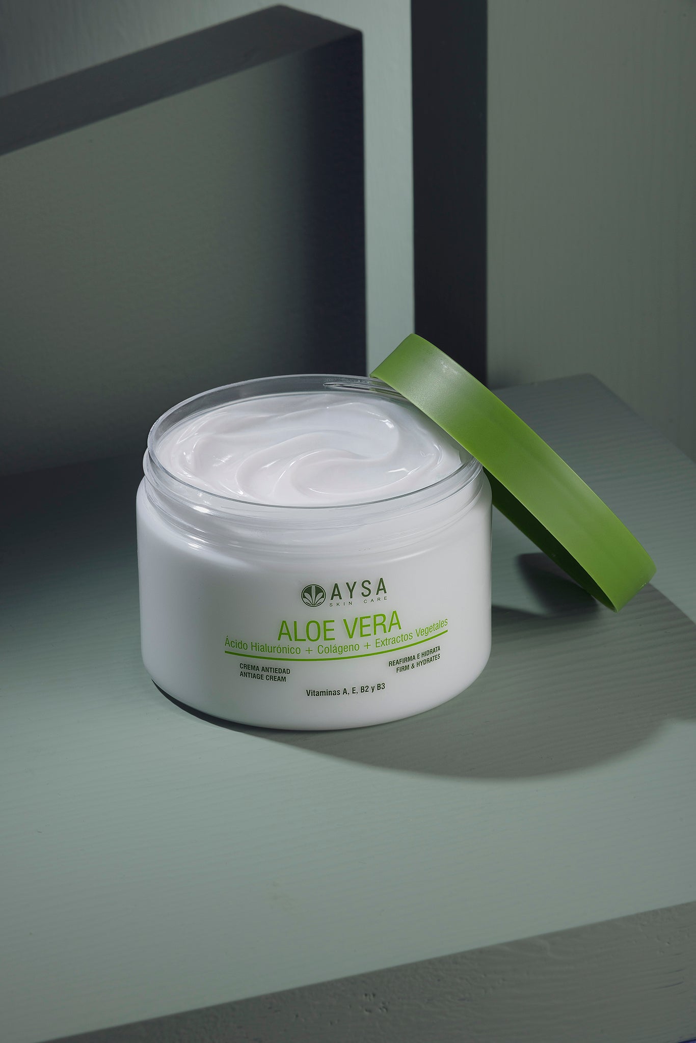 CREMA ANTIEDAD CON ÁCIDO HIALURÓNICO Y COLÁGENO
