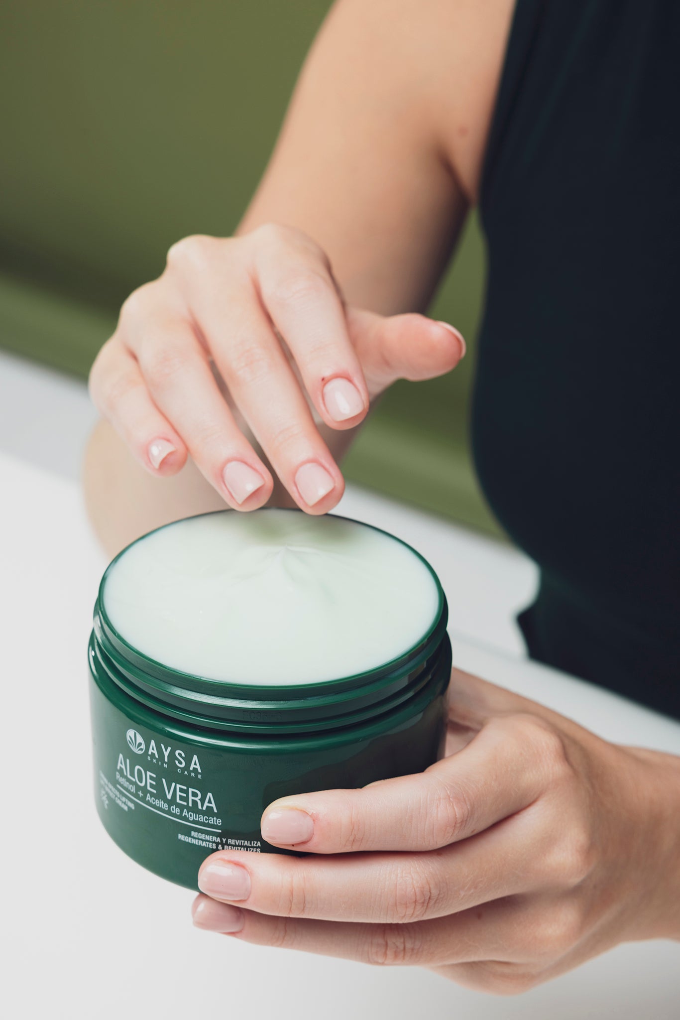 CREMA LIFTING CON RETINOL Y ACEITE DE AGUACATE